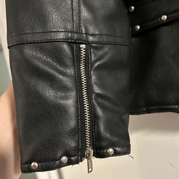 Girl’s size 7/8 Harley Davidson Jacket - Picture 3 of 7